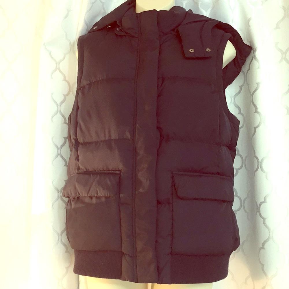 Gap puffy vest